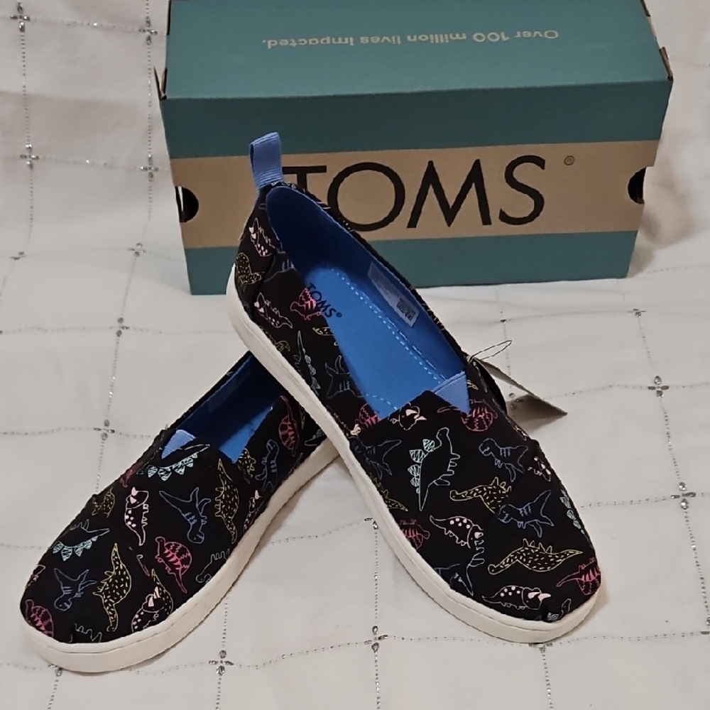 TOMS Women's Black Multicolor Dinosaur Flats